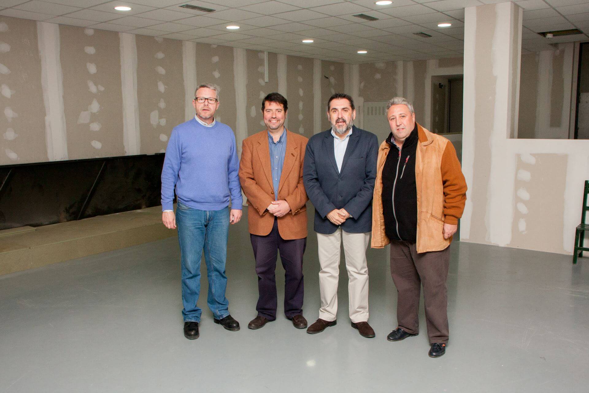 El alcalde Zoido visitó las obras del nuevo local de Las Cigarreras