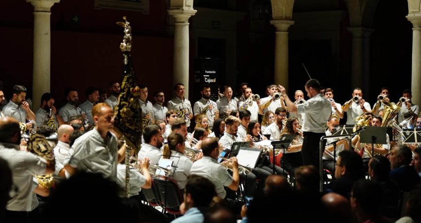 Música cigarrera para los 25 años de la Coronación de La Estrella