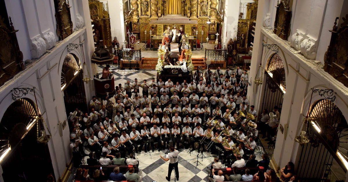 Víspera del Corpus 2025: Hacia el altar con su música