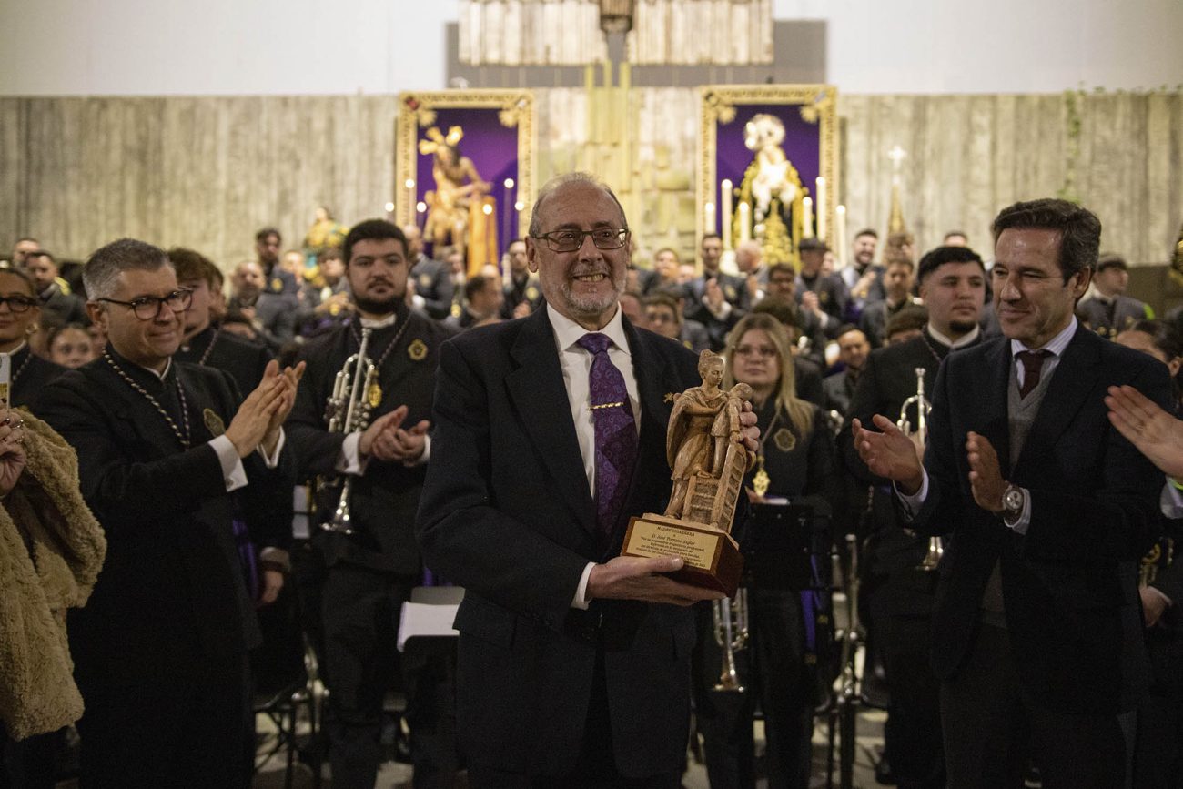 Entrega del Galardón Madre Cigarrera 2025 a Don José Torrano Sigler