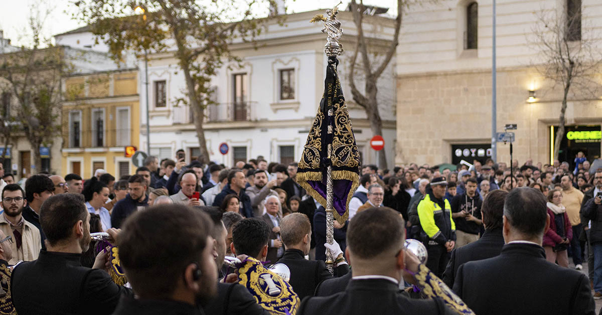 Jerez se rinde al magisterio cigarrero ocho años después